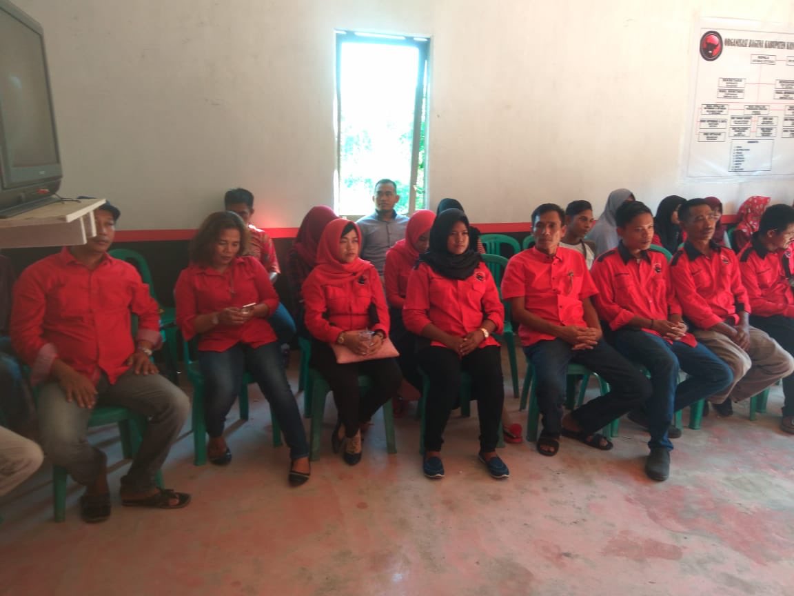 maskendari's tweet photo. Rapat Koordinasi Cabang PDI Perjuangan Kabupaten Ketapang & Kabupaten Kayong Utara (Kamis, 13 September 2018)
#bungken
#damungzamannow
#jokowilagi
#atributmil3nialpdip
#salam2periode https://t.co/JB1J5xGLYX