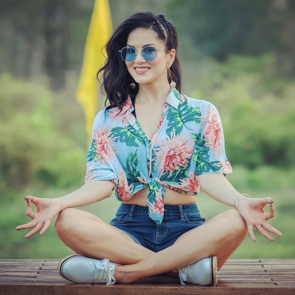 sunnyleone on Twitter: "Weekend Mood!! ? #SunnyLeone #SplitsvillaXI  @mtvsplitsvilla… "