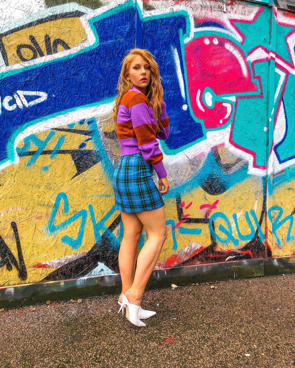 gingernatalie_x's tweet photo. I’m not sure if I’m a St Trinians school girl or a rainbow version of where’s Wally in this outfit but I do know I LOVE it. So that’s all that matters! 💁🏼‍♀️🌈 #sttrinians #schoolgirl #friday #thatfridayfeeling https://t.co/9hLZlAYSbC