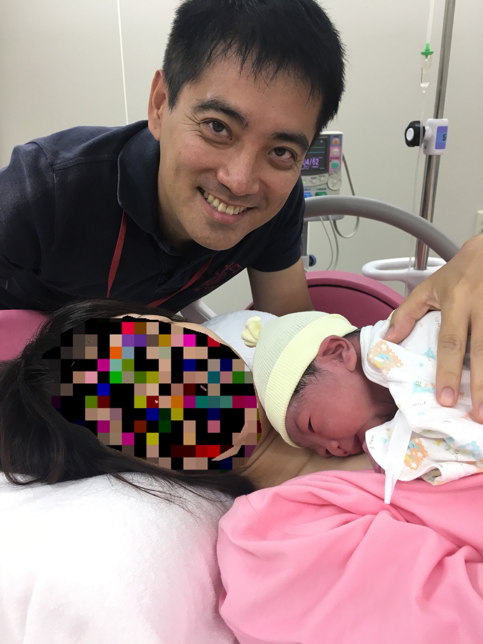 たつみコータロー 前参議院議員 日本共産党 私事ですが いつもそうですが 本日2960gの男の子 が新しい家族に加わりました 第三子にして初めての出産立会いも出来ました あぁ赤ちゃんかわいい いい匂い T Co Hl2yf9y5fy Twitter