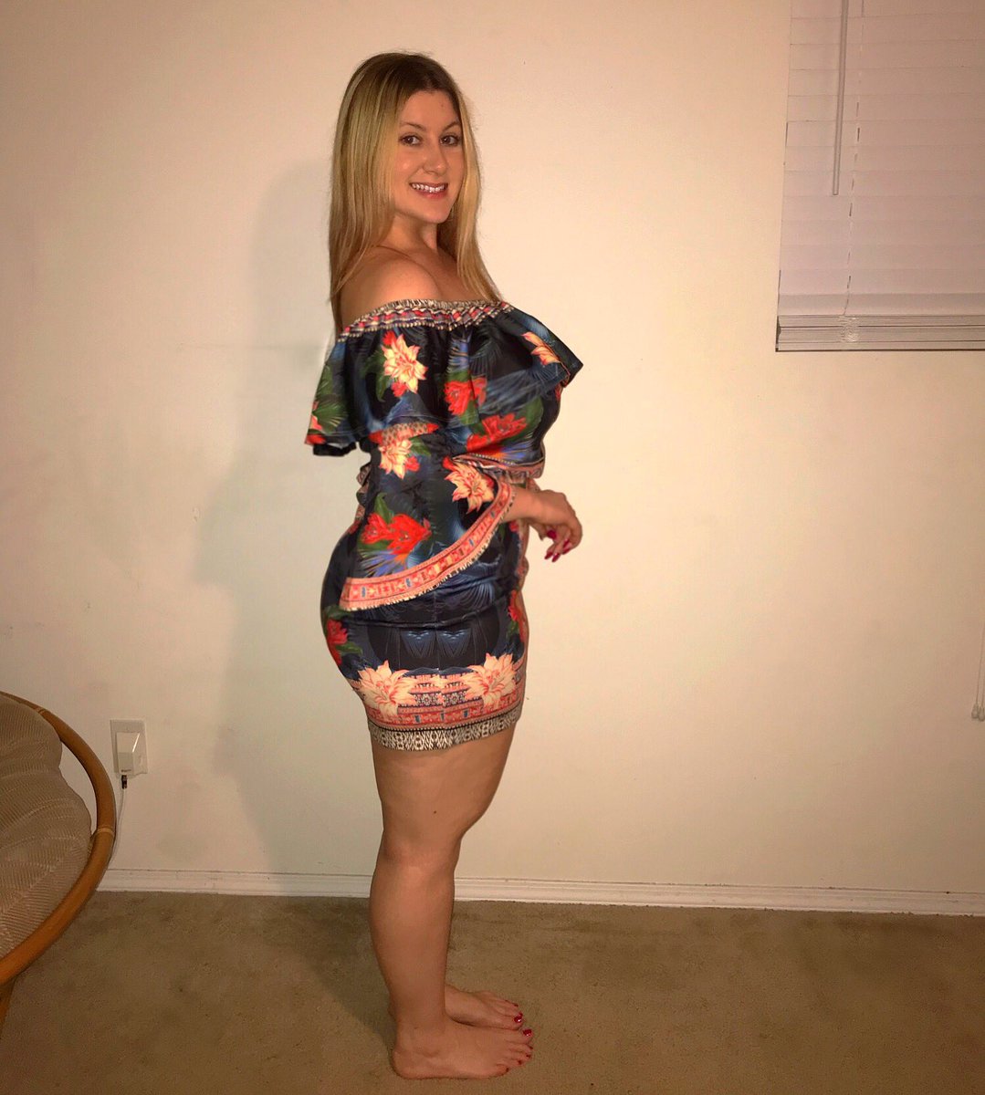amouredelavie's tweet photo. When you become a happier human being as a result of letting go of certain people or things, that’s the universe’s way of letting you know it was the right choice 👑 
Get this beautiful dress from @fashionnovacurve to end the summer right 🌴☀️ Code: amouredelaviexo for 15% off https://t.co/uiAlJ6xq35