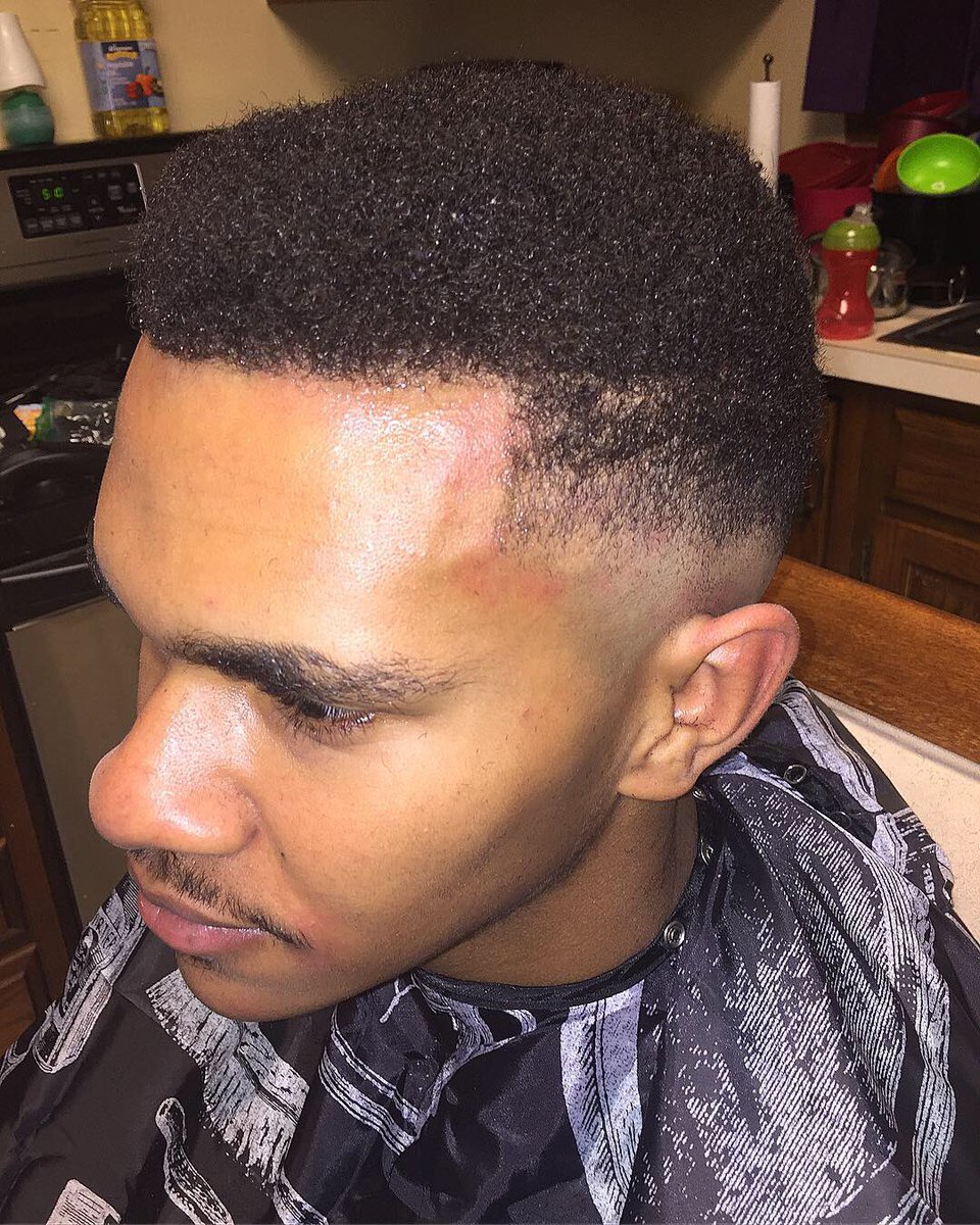 CutzTaylor's tweet photo. My bro came through to get his fade touched up. Thanks for choosing #TaylorDCUtz #Barber #Baldfade #UpstateNY https://t.co/K6o9BPM3kI