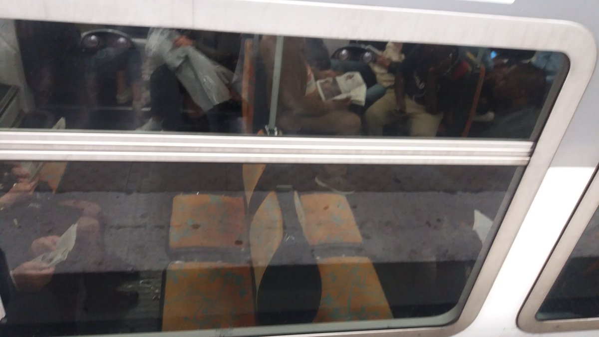morvan_virginie's tweet photo. #Cergy vs #StGer qd est-ce que vs allez vous bouger pr ns faire voyager ds des conditions acceptables @vpecresse @IDFmobilites @Elisabeth_Borne ? @Plusdetrains @DelarueJC @npouzyreff78 @Aurelientache @Jp_Jeandon @valdoise @alexandrepueyo @marchonoremaire @RER_A @BFMParis https://t.co/5RntyNGW2G