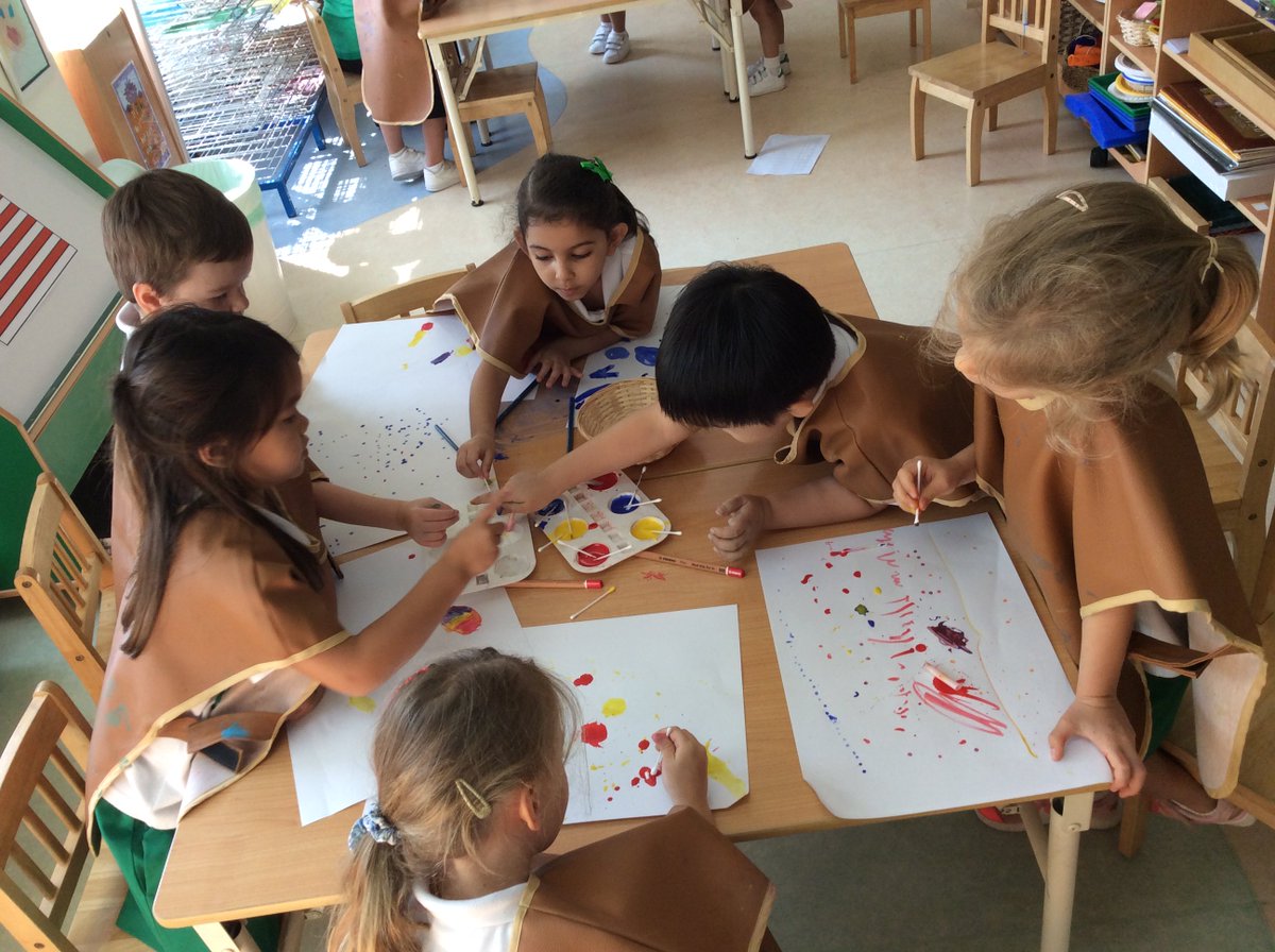 Expressing ourselves through dots! #DotDay #futureartists #gislearning #MakeYourMark
