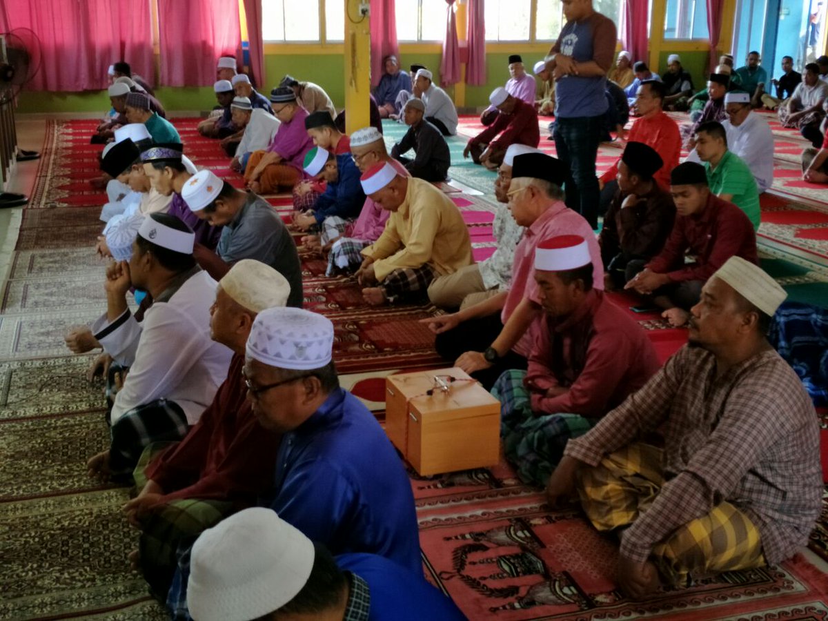 Mohd Najib Tun Razak tweet media