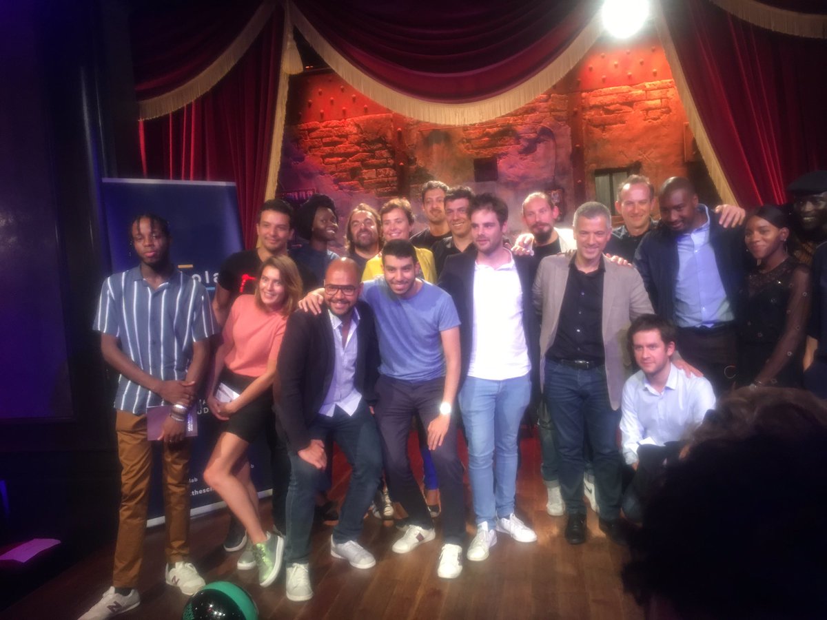 Bravo <a href="/TheSchoolab/">TheSchoolab</a> pour cette première édition de la Scène : le tremplin des jeunes entrepreneur.e.s issu.e.s de la diversité ! Big up aux 5 entrepreneurs pour leur pitch. 👊 #entrepreneur #startup #YesWeCan