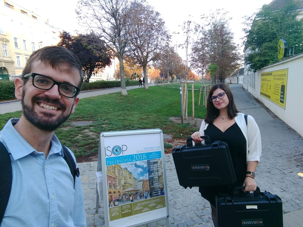 2EyesVision's tweet photo. The @2EyesVision team is at #ISOP2018 this morning. Come learn more about the #Simvistechnology https://t.co/KH02mfyhCI