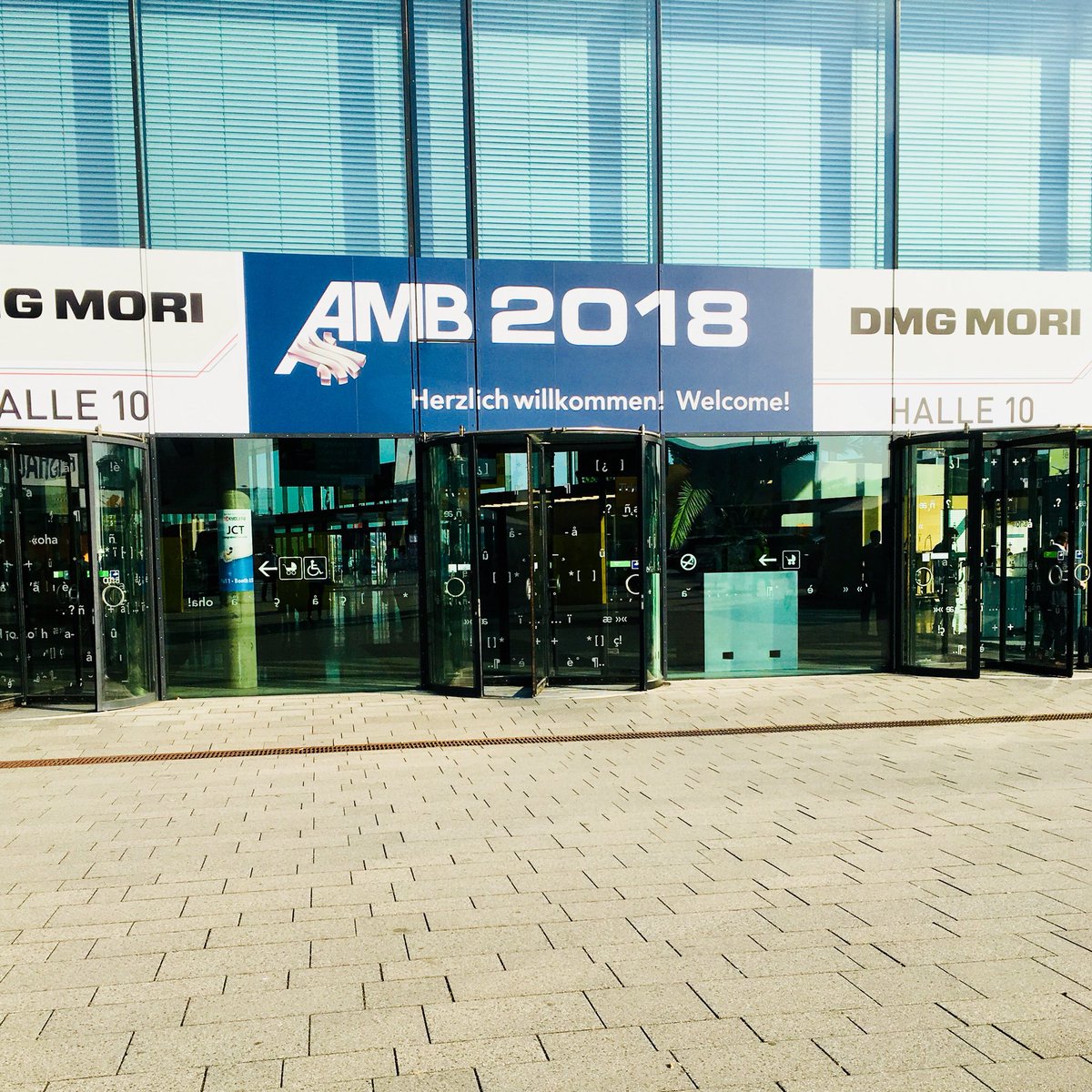 Katharina_Lamsa's tweet image. Good morning Twitter!☀️Last day  @amb_stuttgart. My key take aways: ✅ #machinetool industry is definitely on the #digitalway ✅ manufacturers also getting ready for #3Dprinting &amp;amp; integrating #robotics ✅ @siemens we provide the right portfolio for the #digitaltransformation 😃