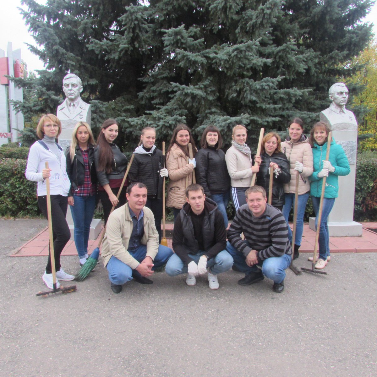 В МО"Ульяновский район" прошел молодежный субботник с участием «Федерации профсоюзов Ульяновской области».#ульяновскийрайон