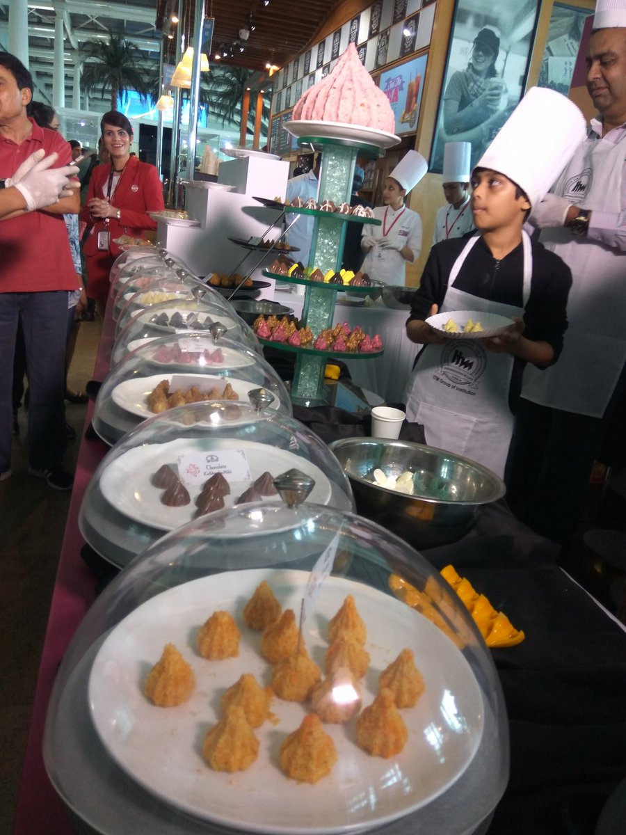 CSMIA_Official's tweet image. These modaks will surely take away your stress. Join us for the #CSIAModalFestival in association with @ITMInstitutes and try to make some modaks yourself! #Live