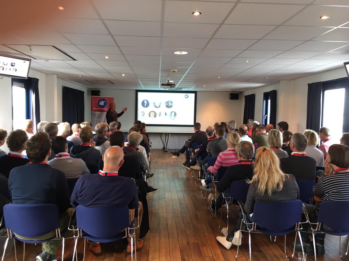 ZwolleRegio's tweet image. Geweldige pitches van de teams die mee doen vandaag. Gemeente Zwolle, Gemeente Hardenberg, Vrieling, Nysingh, Kennispoort, de Jong &amp;amp; Laan, Windesheim/Deltion, Landstede en de Provincie Flevoland.