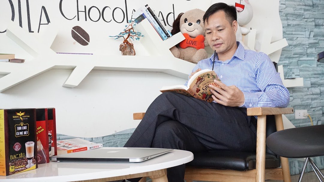 CEO_Duong_Cafe's tweet image. Mỗi ngày một quyển sách
Reading each day..
#Duongcafe #docsach #books #cafe #caphengon #sachhay