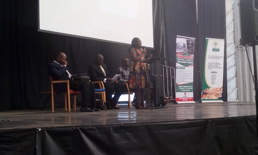 swtallie's tweet photo. Great leaders are readers! #right2peace #Wumba @ZYWNP @YetTrust @NAYOZimbabwe @WCOZIMBABWE @PThauzeni https://t.co/OGQfo0jJPg