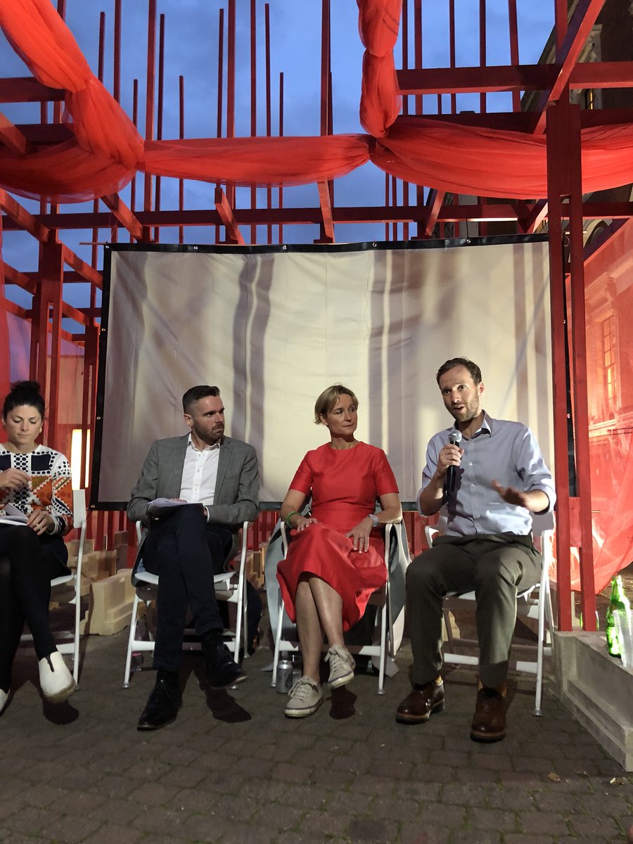 _unknownworks's tweet photo. A big thank you to @tomcopley @catdrew_ @JohnBibby4 @LouiseWyman - our panelists for our first #spacgap debate on housing policy at @designlondon. Brought to you with @chrishildrey #unknownworks #housingpolicy #housing #futurecities @L_D_F
https://t.co/sUAl9zXlkc https://t.co/1ODIkoUkZC