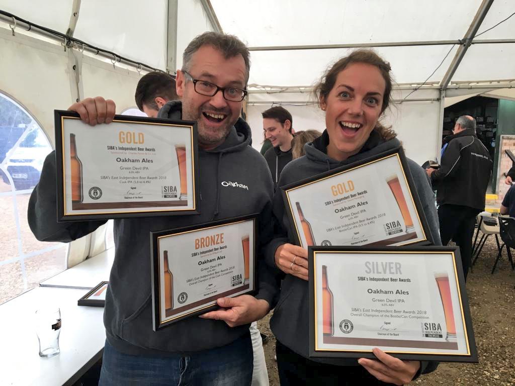 OakhamAles's tweet photo. We are so happy with the results @SIBA01 East! 🎉🎉🎉
Green Devil IPA has 4 awards!
🥇 Cask IPA 5.5-6.4%
🥇 Bottle/Can IPA 5.5-6.4%
🥈 Overall Champion Bottle/Can
🥉 Overall Champion Cask
Well done to our amazing brewers! Roll on @SIBA_BeerX ! https://t.co/kS1YmSf2vt