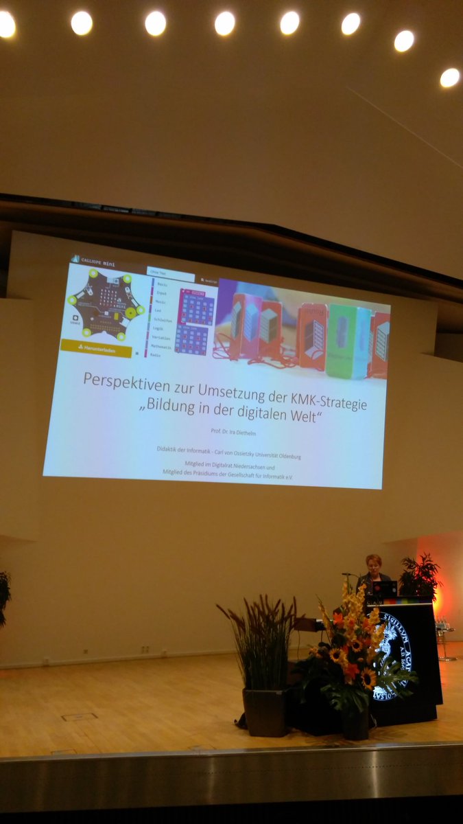 Wie digitale Bildung gelingen kann...mit Informatik!
<a href="/elaine_miller/">@ira@bildung.social</a> beim #impulskongress