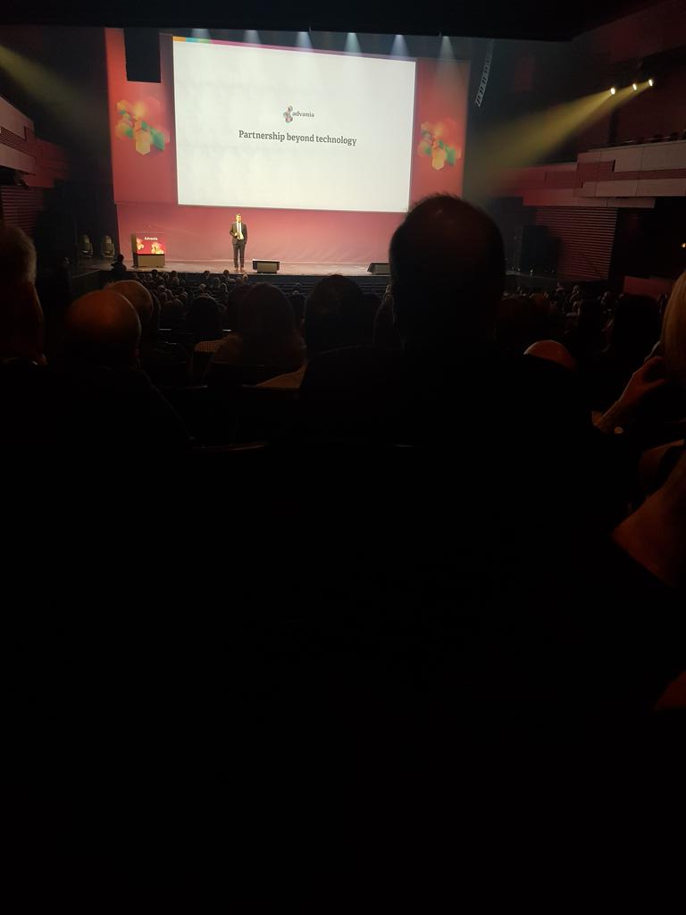 Jæja... við erum komin  af stað. Fulla ferð áfram! #advania #haustráðstefna