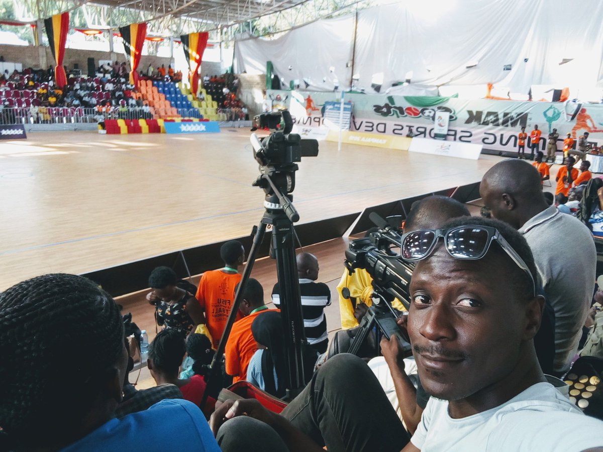 fatukunda's tweet photo. Showing some love to team Uganda at the @Wunc2018Kampala #Etuuke https://t.co/UVeck5CgC7