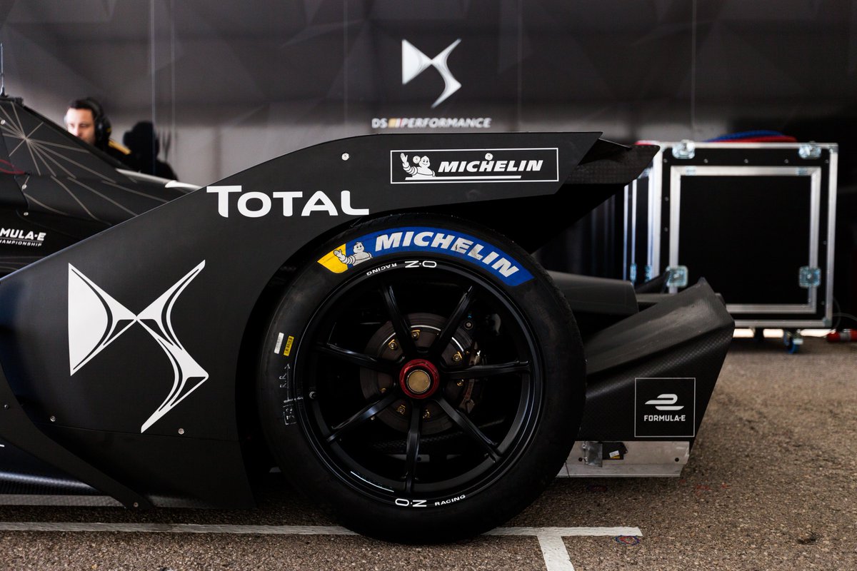 DS_Performance's tweet image. #TechInfo #5: the #DSETENSEFE19 is equipped with brake-by-wire technology which allows the pilot to control brakes through electrical means. This new system makes driving easier.