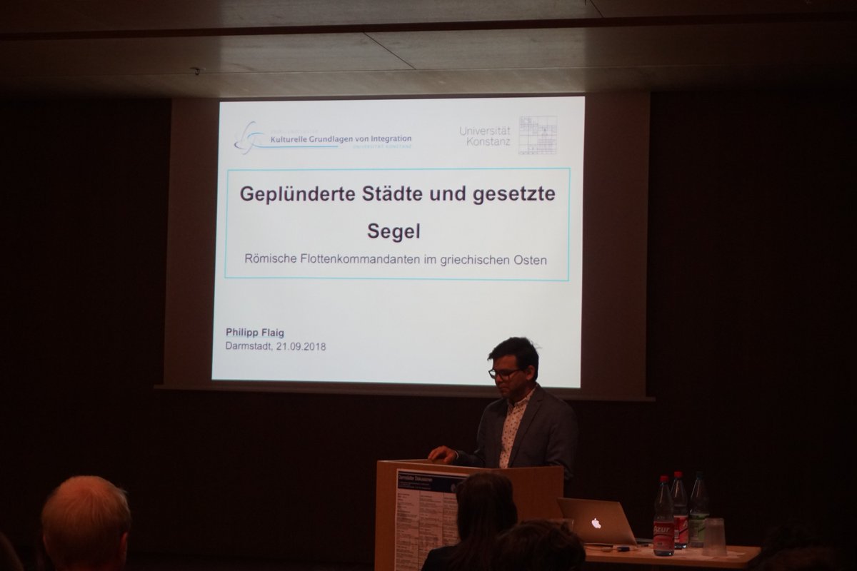 DD-Tweets tweet media