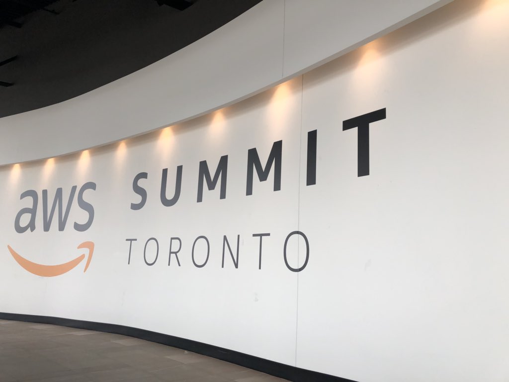 danmachdo's tweet photo. Amazon Web Services Summit Toronto!
#AMAZON #AWSSUMMITTORONTO #ML #AI #CLOUD #URBACON #UDCS https://t.co/a7lUw8gXHe