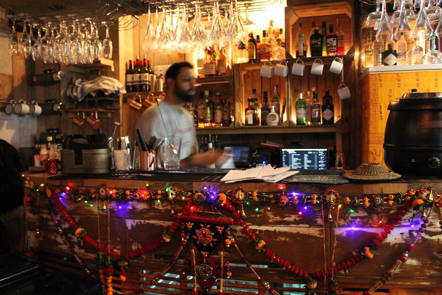 Tootopia's tweet photo. FRIDAY NIGHT DRINKS πΎ
Celebrate the start of #Tootopia with friends and family at some of Tooting's hottest cocktail bars and cafes π
Here's your #ThirstQuest hit-list πΈ
https://t.co/cQP16Sey52
Who else has that #FridayFeeling? π
@TootingPRSS @TootingTown https://t.co/Ibfb9zvtGK