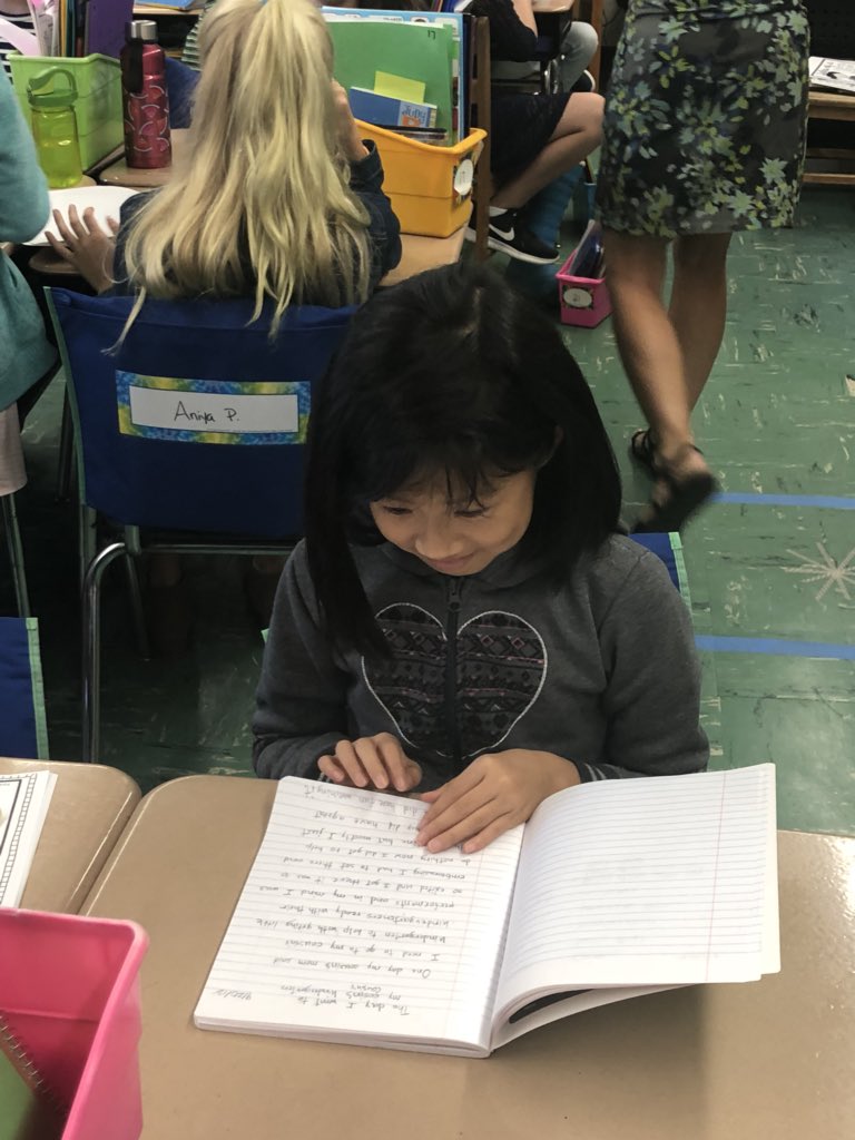 FlahertyBPSEDU's tweet photo. Writing Workshop in progress!  Flaherty is full of writers! https://t.co/y7r5mmUXVd