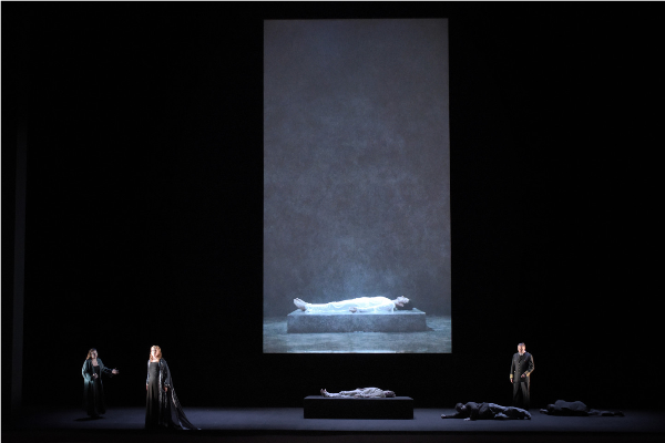 ClassiqueCcool's tweet photo. LIVE REPORT / Philippe Jordan et Wagner, c’est une évidence. Quand le grand chef Suisse reprend #TristanUndIsolde à l’Opéra Bastille, on salive. Le Tristan nouveau est arrivé https://t.co/CUK0kQAvik https://t.co/PAYp4EAYqj