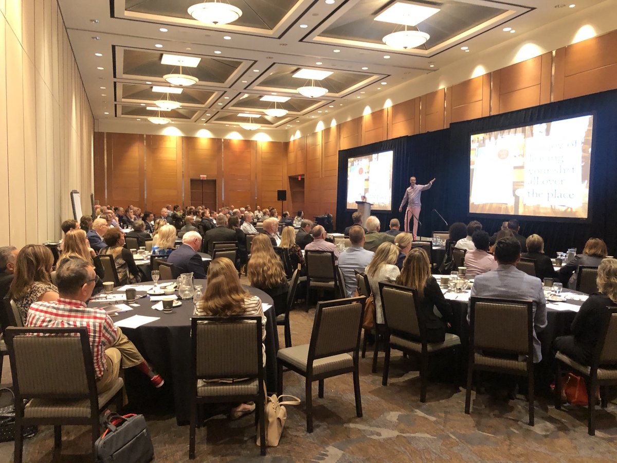 BKIFG's tweet photo. @daverendall speaking to our clients at our 5th annual #BeGreatSeminar. Dave spoke to our clients on Oppositioning - Sometimes the opposite of a good thing is a good thing! #BeGreat https://t.co/5CT3nEff0W