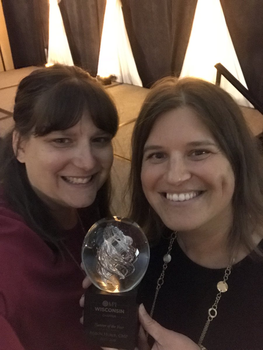 button2down's tweet image. I’m so proud of our very own Alison Huber. Winning Planner of the Year award at the Wisconsin MPI Awards Gala last night. #foxstars #MPI