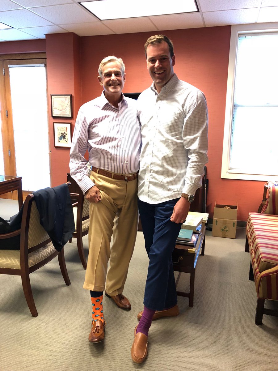 TerloughH's tweet image. Casual day at HORAN. Last day of summer fun