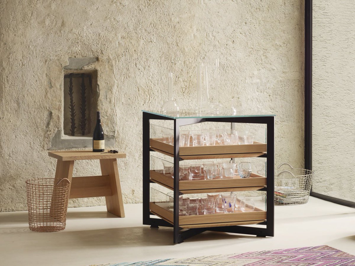 bulthaupMayfair's tweet photo. b Solitaire glass - as subtle as it is striking. The highly transparent design allows your favorite pieces to take center stage, setting them in just the right light. #bulthaup #bSolitaire #AmplifyU #livingspace #kitchen #interiordesign #designideas https://t.co/OvAEqrIYTS