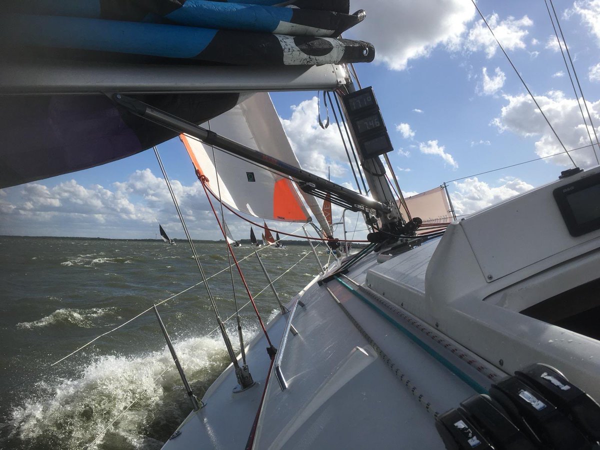 Na een spectaculaire race iedereen weer goed aangekomen <a href="/teamheiner/">TeamHeiner</a> tijd voor een borrel!