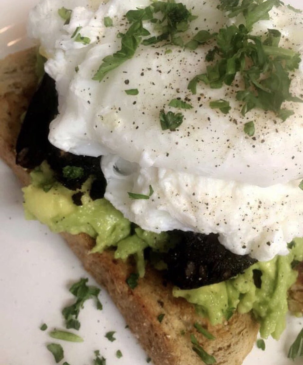 Playfoots's tweet photo. Exciting times ahead!! We will spicing up our menu with new additions very shortly including avocado based dishes. We will keep you posted….
#NewDishes #WinterIncoming #Menu #Playfoots #HealthyOptions https://t.co/Ai6JTyynhy