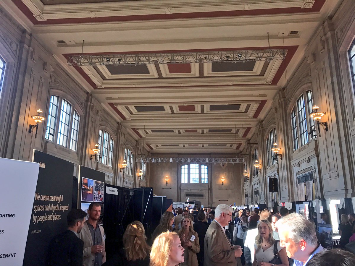 RachelHewittKC's tweet photo. Another great #SIORDevelopmentDay in the books. Great seeing so many friends and new faces in our industry all in one room! #kcbiz #CRE https://t.co/uMAc2J3byb