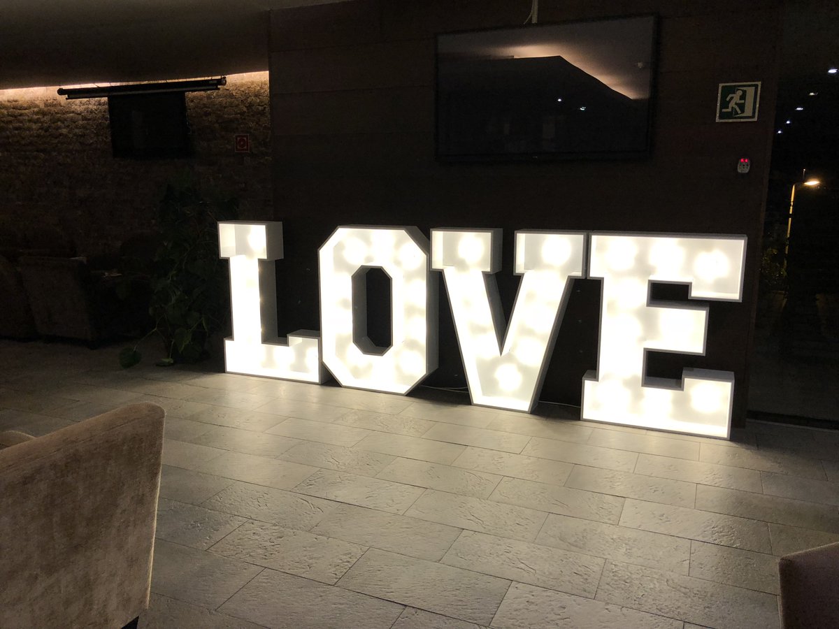 EnanoVerdeEs's tweet photo. ¿Y si pudieras hacer aún más mágico vuestro gran dia? Tenemos el secreto!! Hacemos que el LOVE permanezca para siempre! 💖📸🎉 https://t.co/tykewEKkHY