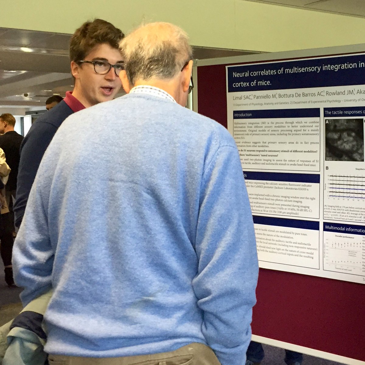 KohlLab's tweet photo. @KohlLab members @anabottura @lee_taiying & @multisensouris rocking it at the 16th @wellcometrust #oxion day 2018. @DPAGAthenaSwan @OxNeuro https://t.co/f1dNlBnUVp