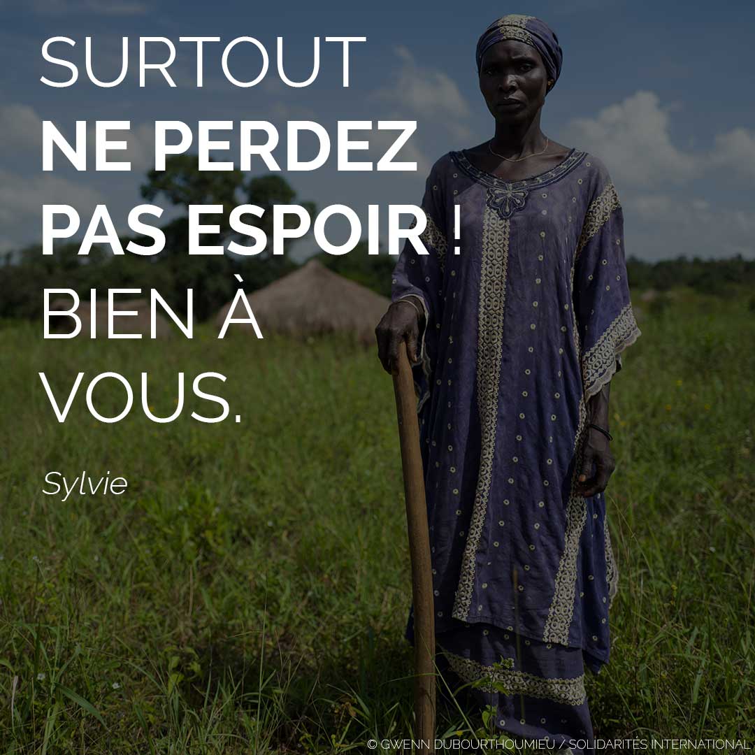 Solidarites_Int's tweet photo. [Le mot du vendredi] 
Comme Sylvie, Anne, Léon et Roseline répondez solidarité en envoyant des messages positifs et solidaires aux personnes que nous aidons et aux équipes humanitaires sur le terrain. Postez vos messages sur https://t.co/KEN6i67VwE #RepondonsSolidarite https://t.co/rT1Zg9uk2s