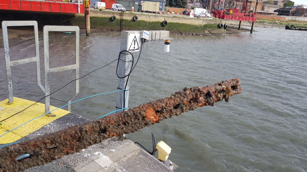 svweathertech's tweet photo. Hard at work at ABP Ipswich. There's a sensor in there somewhere! 

#portlife #sensor #weathersystem #IpswichPort #SkyviewSystems #ABP  #AssociatedBritishPorts #SkyviewSystems #service #maintenance #calibration https://t.co/5GkgXsM8nT