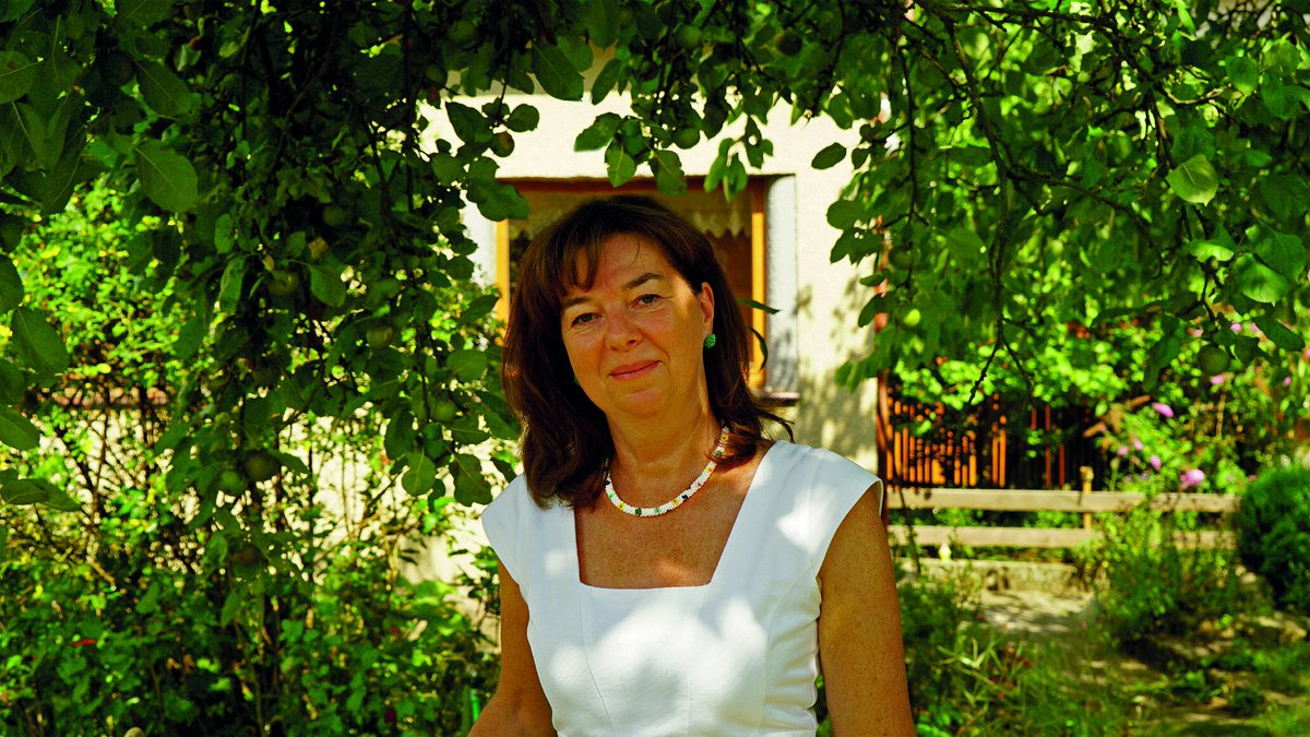 VodnanyProZmenu's tweet photo. Martina Havlínová, deváté místo.

Říká o sobě: "Kromě povolání učitelky ve školce se věnuji arteterapii, psychologickému poradenství. Chtěla bych podpořit hlavně mladé lidi."

#komunalnivolby #vodnanyprozmenu https://t.co/2BJzIdmCbV