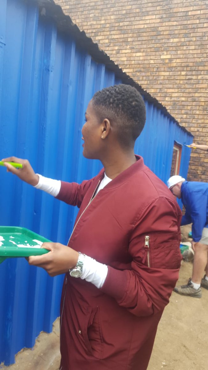 SARedCross's tweet photo. @channelafrica1: @LandRoverZA and @SARedCross has extended their 3rd annual #HopeBoxes campaign to include a new #HopeGardens in #IvoryPark in #Gauteng. Today we are renovating and painting their facilities. Follow #SARCS community projects updates on https://t.co/tdfTUaICom https://t.co/7e2sUbB2It