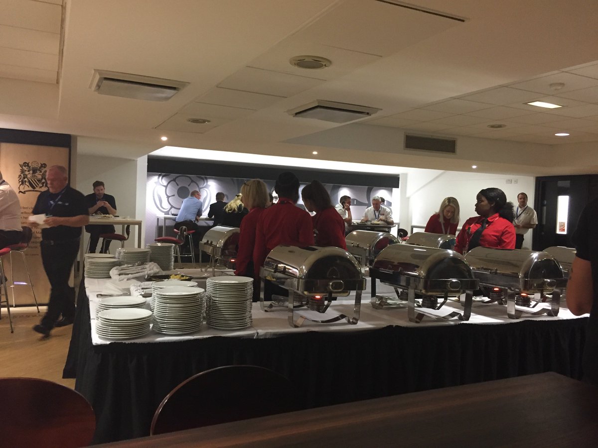 PhexShow's tweet photo. Free lunch at PHEX Manchester :) :) #bringbackthejacket https://t.co/fAZ5ZxPDVl