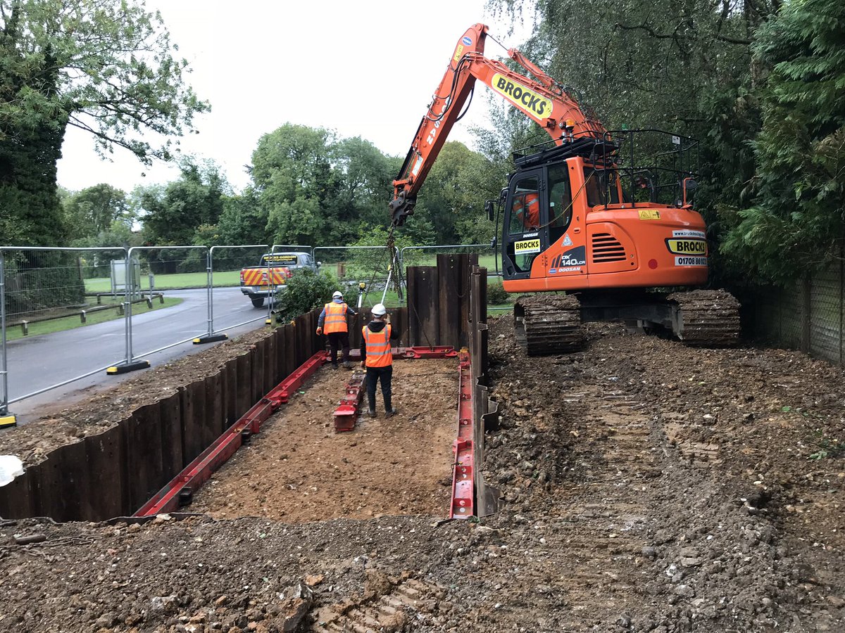 Brocks groundwork team whacking in a cofferdam for an attenuation tank install. #groundworks