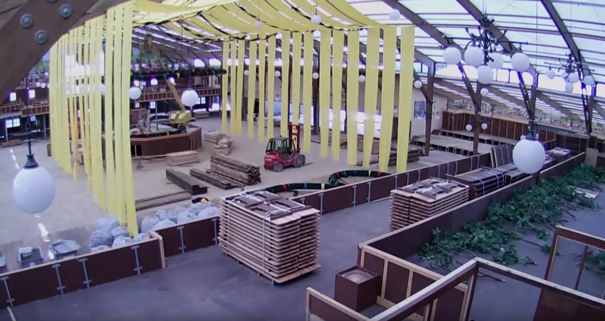 3DRepo's tweet photo. #Oktoberfest begins tomorrow (in September!) and their largest tent is quite a construction https://t.co/gHyhL8hJ5K . #Oktoberfest2018 #lethefunbegin #Munich #Mรผnchen https://t.co/cMWgK5zHsZ