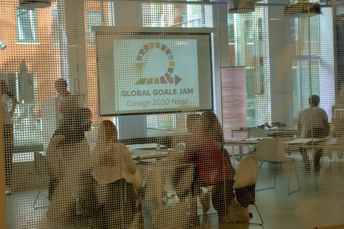 GlobalGoalsCPH's tweet photo. Minutes from Global Goals Jam in Copenhagen! #globalgoals #globalgoalsjam18 https://t.co/eBrIfD80ar