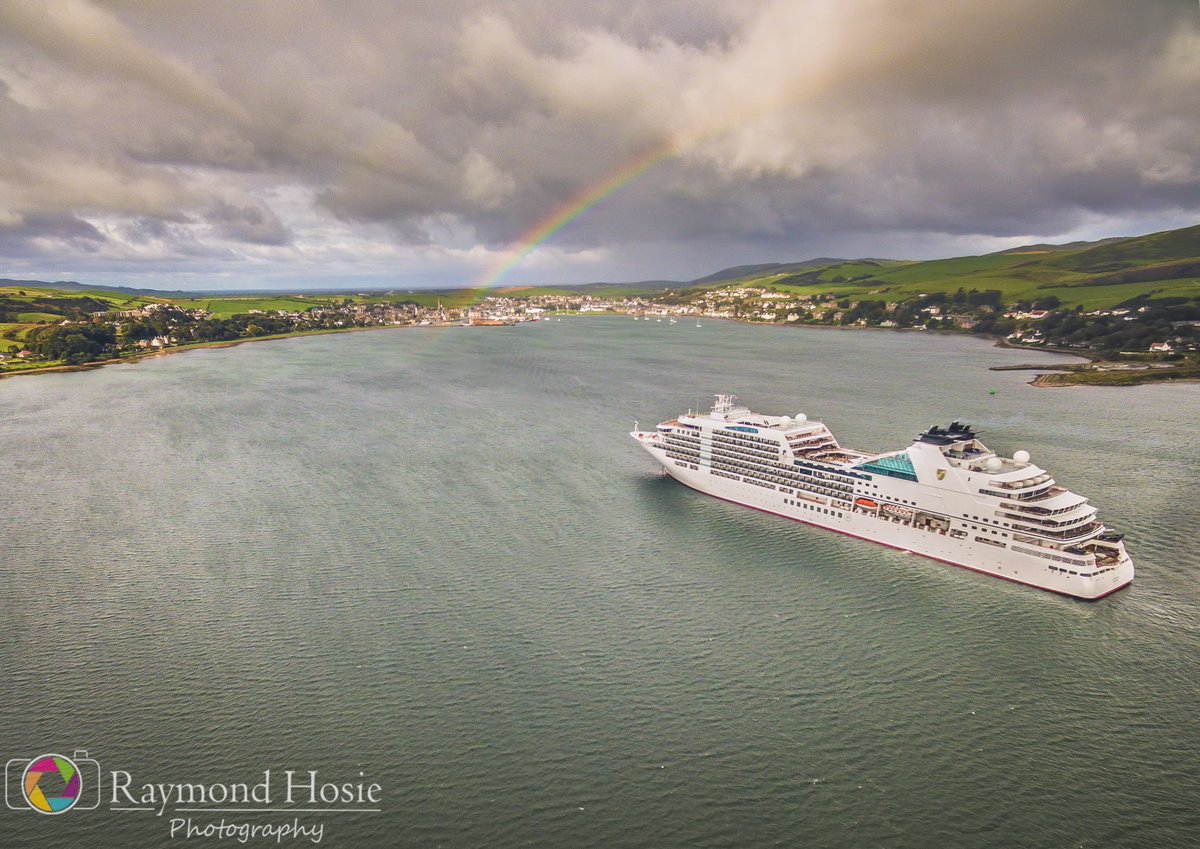 The Cruise Ship Seabourn Ovation, looking for a pot of gold in Campbeltown Harbour! #abplace2b #VisitScotland #explorecampbeltown