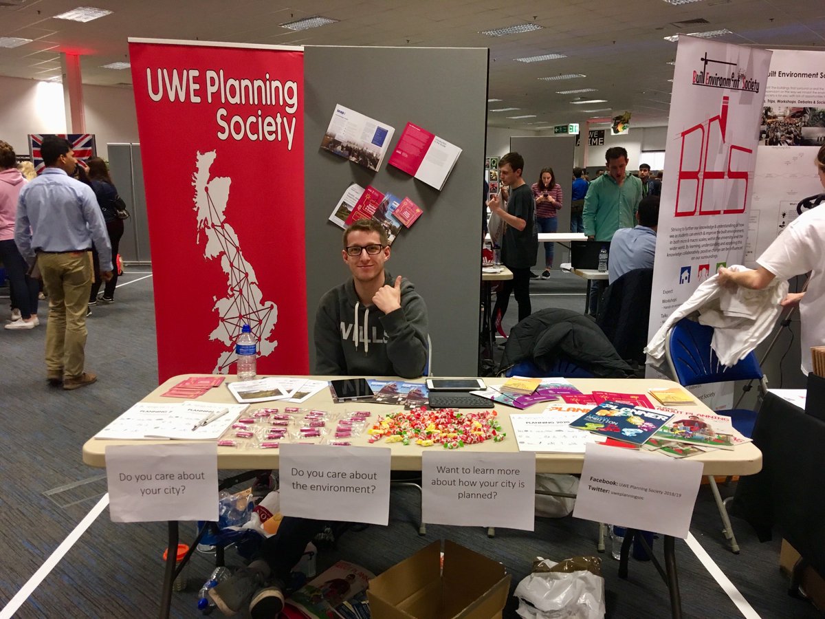 uweplanningsoc's tweet photo. Come see the UWE Planning Society at Freshers Fair in the ECC! Lots of @RTPIPlanners and @theTCPA freebies #RTPIeducation #uwefreshers #urbanplanning #planningatUWE https://t.co/7mHFLfOvnh