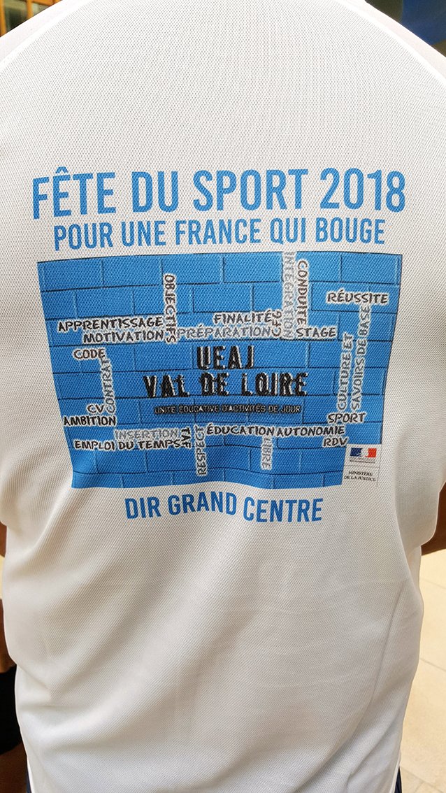 justice_gouv's tweet photo. Les jeunes pris en charge par la protection judiciaire de la jeunesse s'associent à @La_feteDuSport ! Au programme : #BoxeEducative, pratique qui nécessite des qualités techniques, tactiques et une vraie maîtrise de soi ! cc @FF_Boxe https://t.co/2letFuBdOM