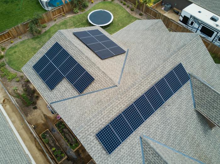 nancyjones01's tweet photo. The popularity of #solarpanels for home and #business continues to gain momentum. The #solarpanelforhome is an investment in a clean and green future. If you are in #LosAngeles contact #OhSolarMio to consult about #solarpanelinstallation. https://t.co/qQtXCiSktR https://t.co/NBeWniPUdj
