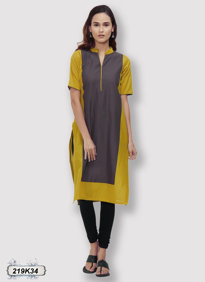 SatraniF's tweet photo. Exclusive Ethnic Wear Collection

Get Flat 15% Discount.

Buy Above 10,000 INR For Free Shipping Use Coupon Code: GANPATI

For Order Inquiry On: +919737746888.

Shopnow: https://t.co/S0jRcXzqcb

#casualkurtis #onlinekurti #dailywear #lowprice #latestkurti #kurtishopping #India https://t.co/rfZHY5ztZ8